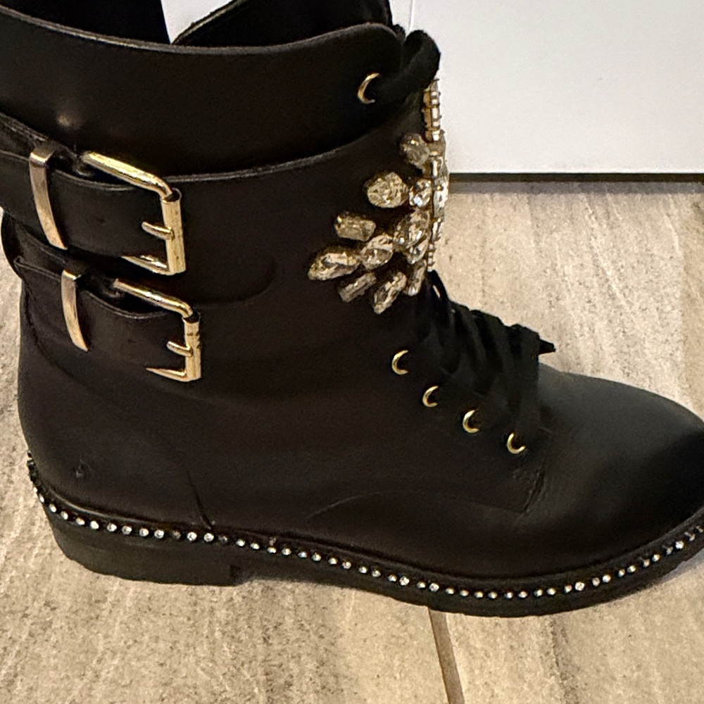 Kurt Geiger Boots - Picture 7 of 13